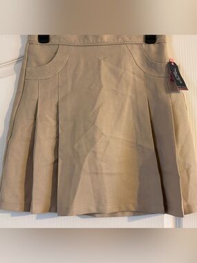 Nautica Khaki Pleated Skirt with Pockets